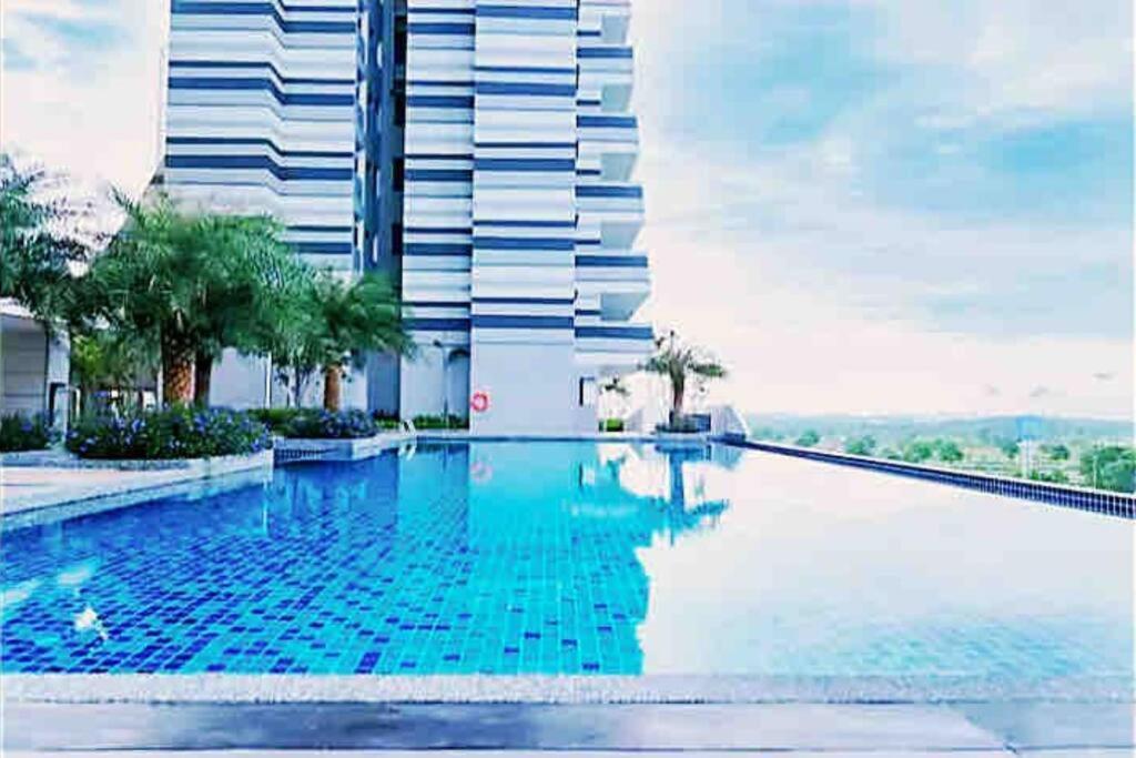 Legoland Jb Aghome Medini 3Room8Pax Bukit Indah Nusajaya  Εξωτερικό φωτογραφία